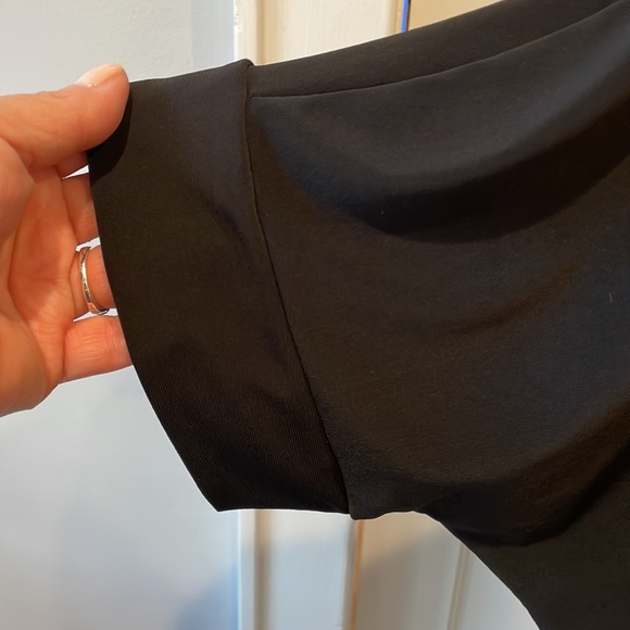 Last Tango Black short sleeve hi-low flowy top. Size L. NWT - Picture 5 of 6